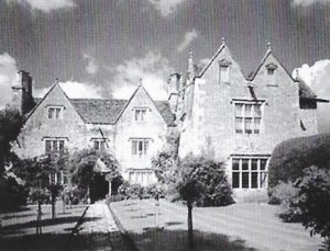 Kelmscott Manor, a memorable visit. 50 years of the Amersham Society, 2006