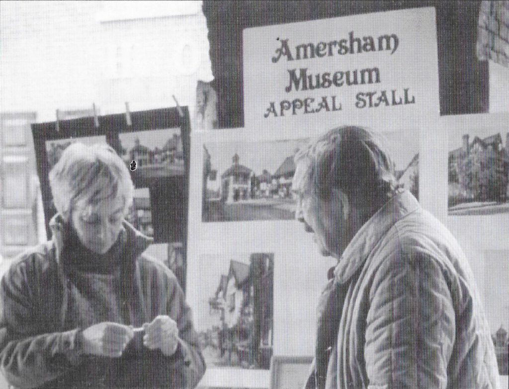 Barbara Webber and Eric Corns fund-raising. 50 years of the Amersham Society, 2006